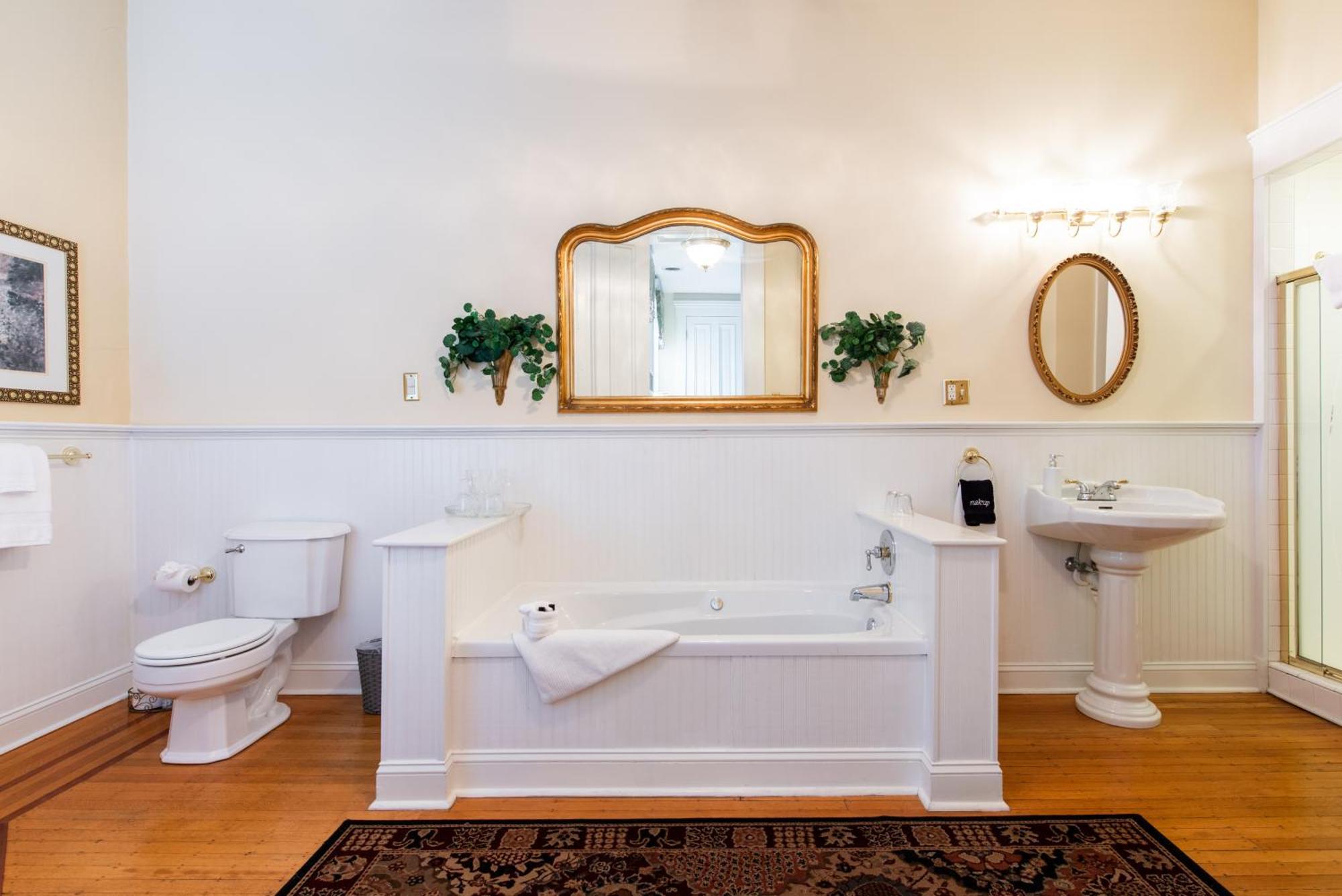 Dupont Mansion Bed & Breakfast Louisville Bilik gambar