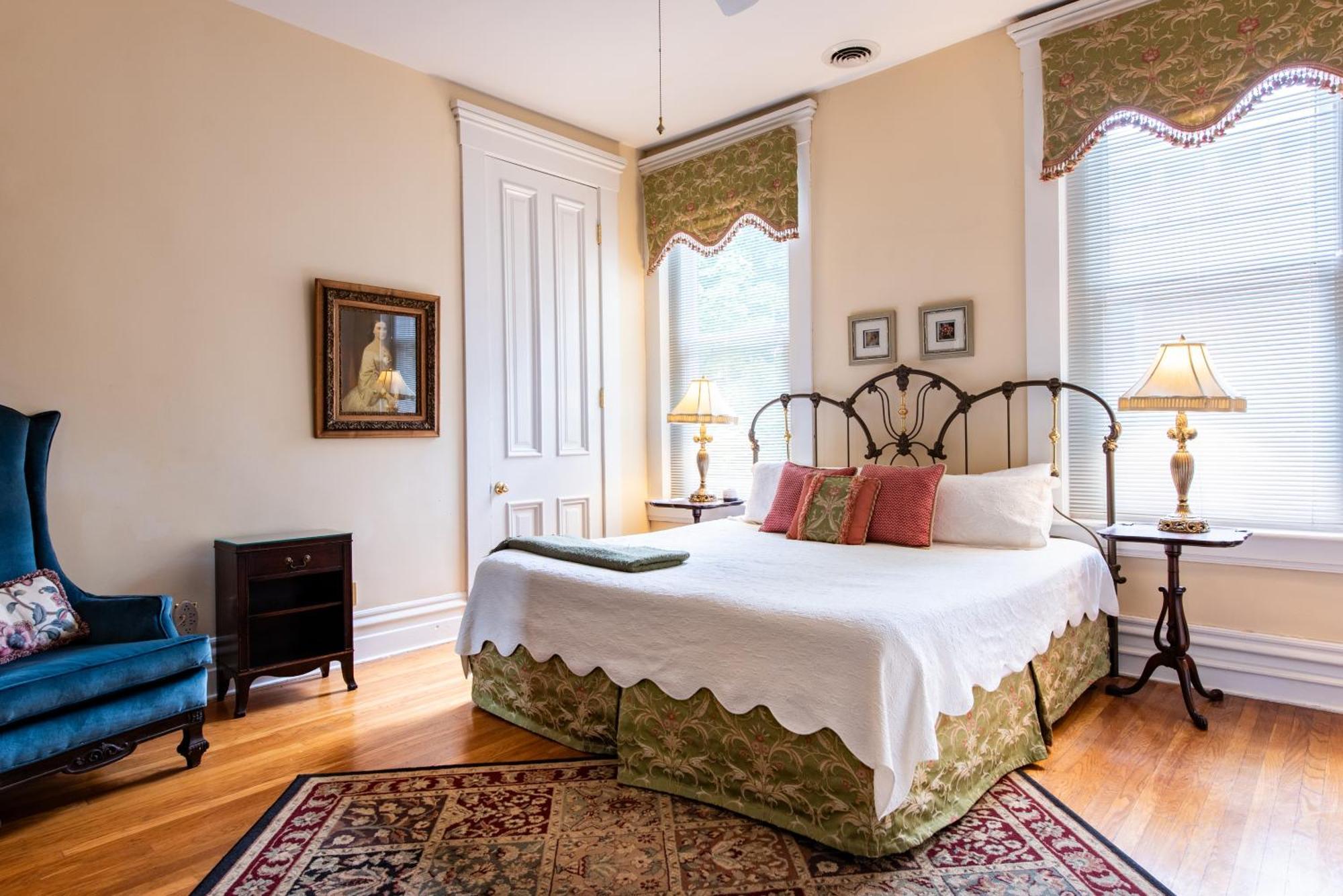 Dupont Mansion Bed & Breakfast Louisville Bilik gambar