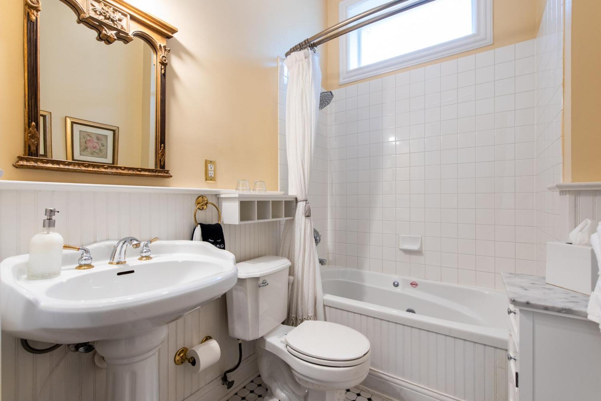 Dupont Mansion Bed & Breakfast Louisville Bilik gambar