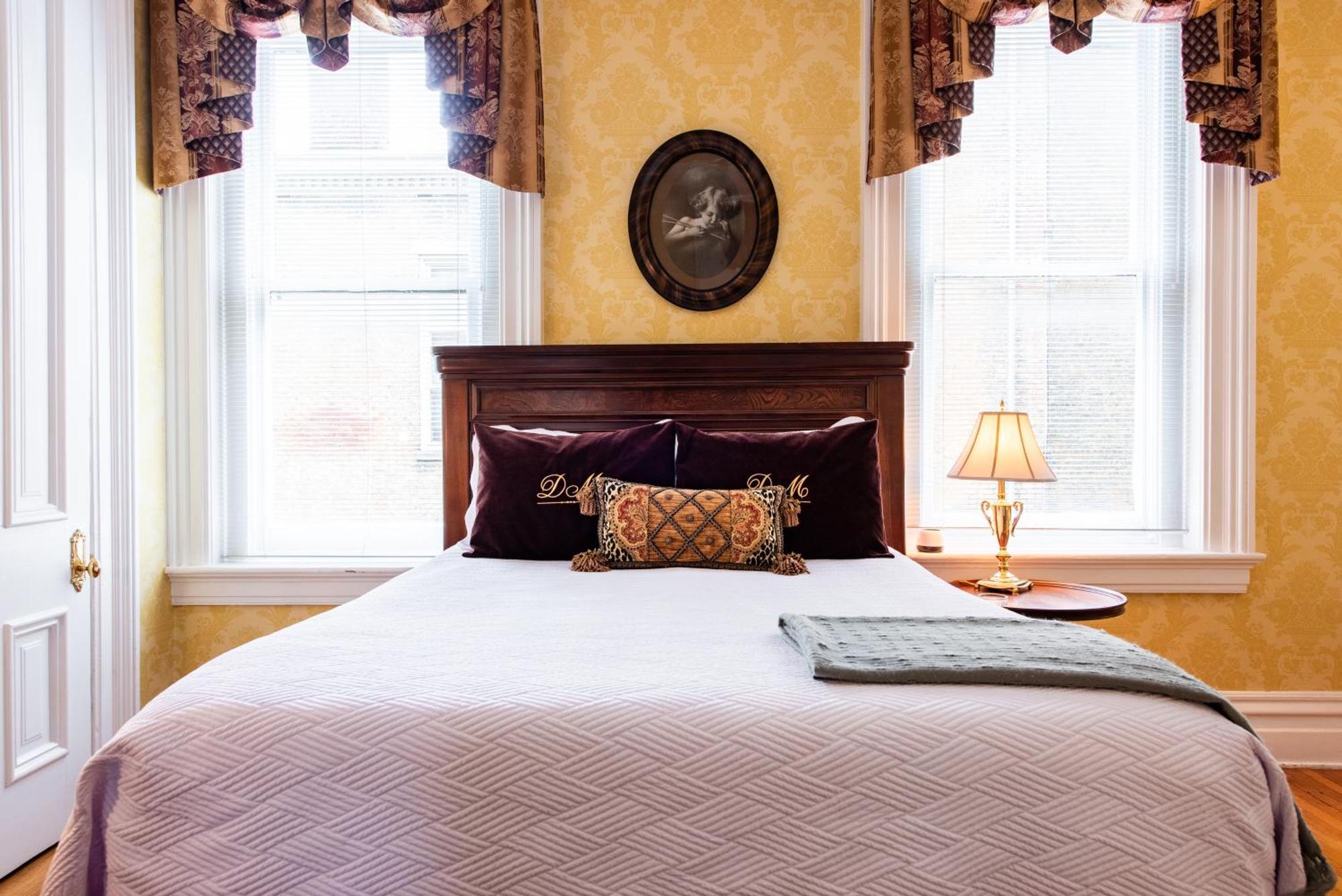 Dupont Mansion Bed & Breakfast Louisville Bilik gambar