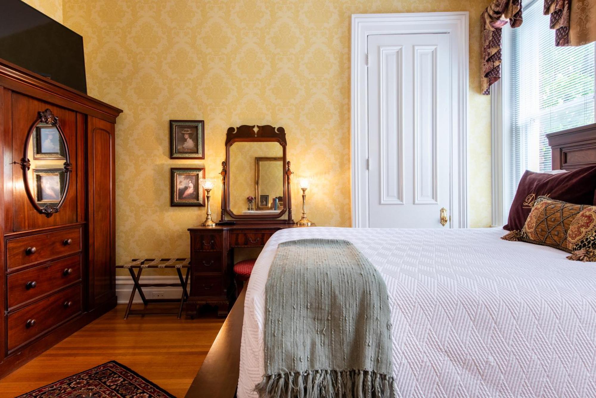 Dupont Mansion Bed & Breakfast Louisville Bilik gambar