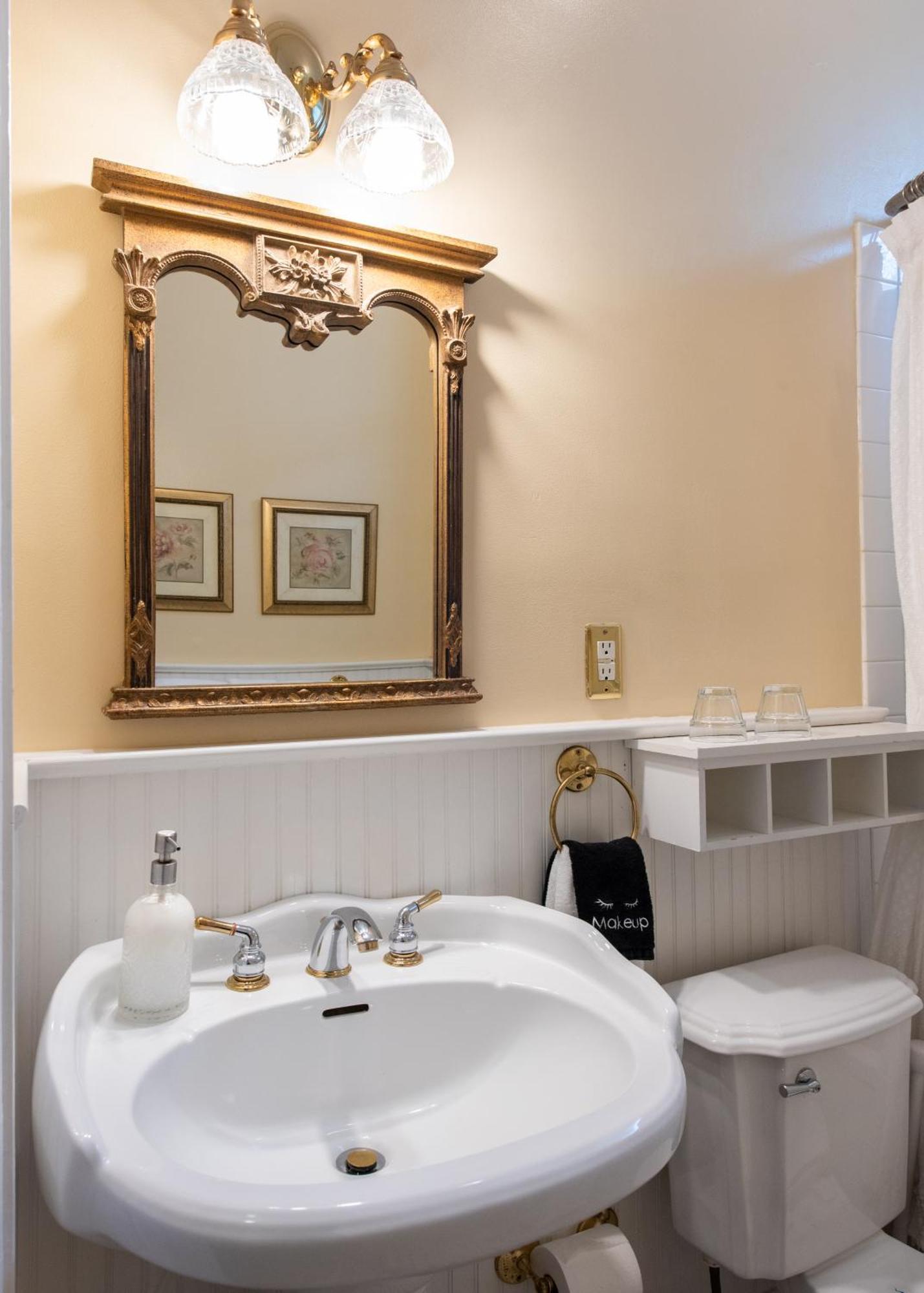 Dupont Mansion Bed & Breakfast Louisville Bilik gambar