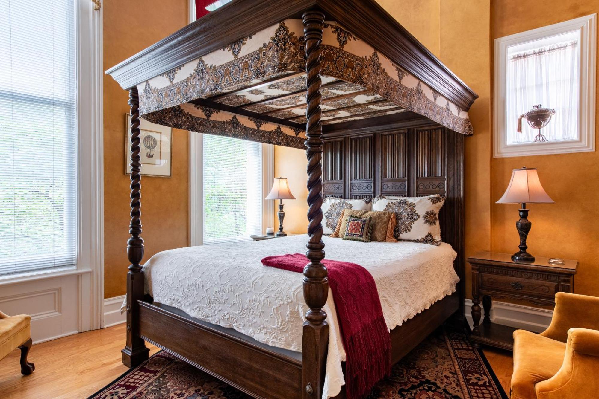 Dupont Mansion Bed & Breakfast Louisville Bilik gambar