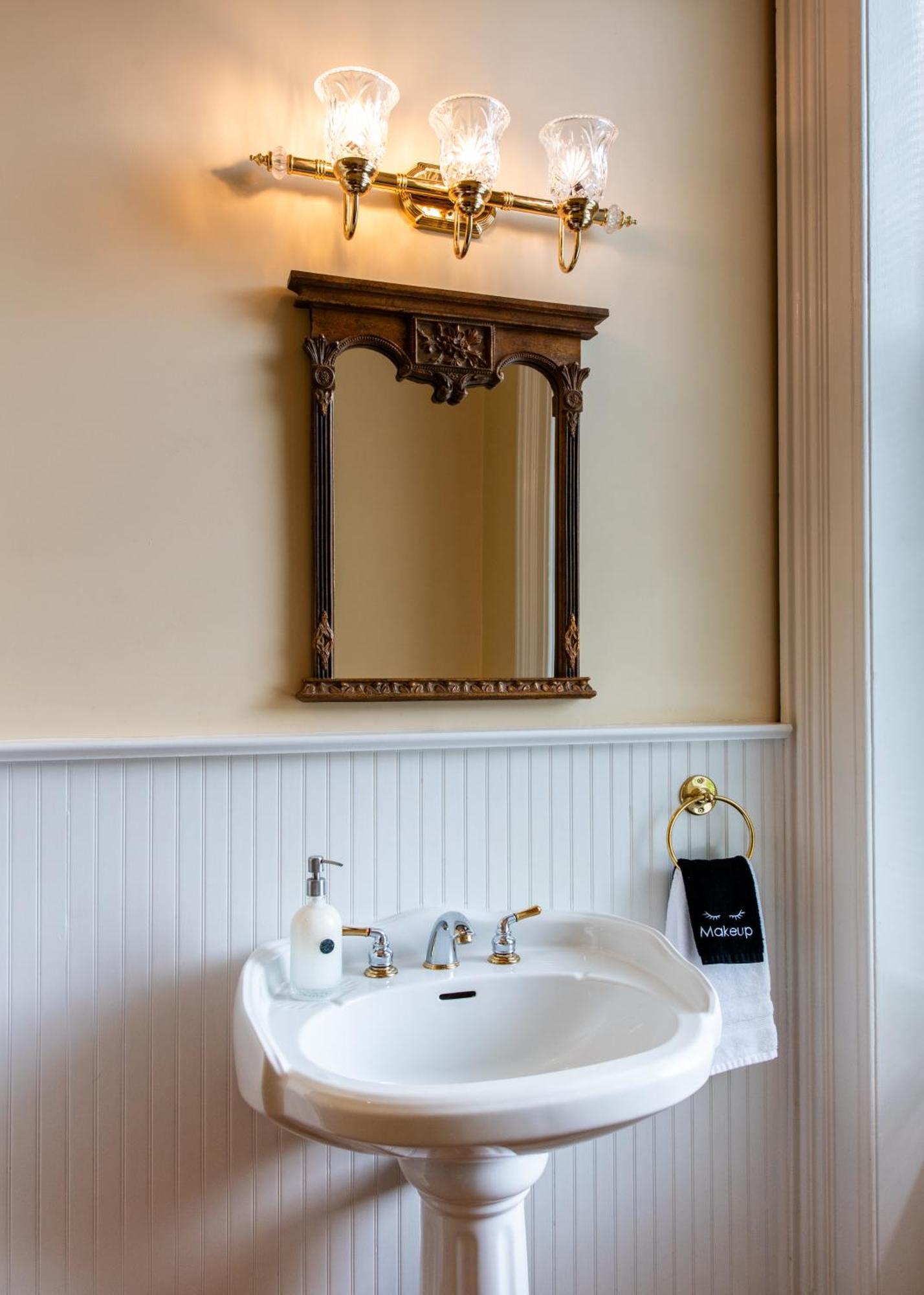 Dupont Mansion Bed & Breakfast Louisville Bilik gambar